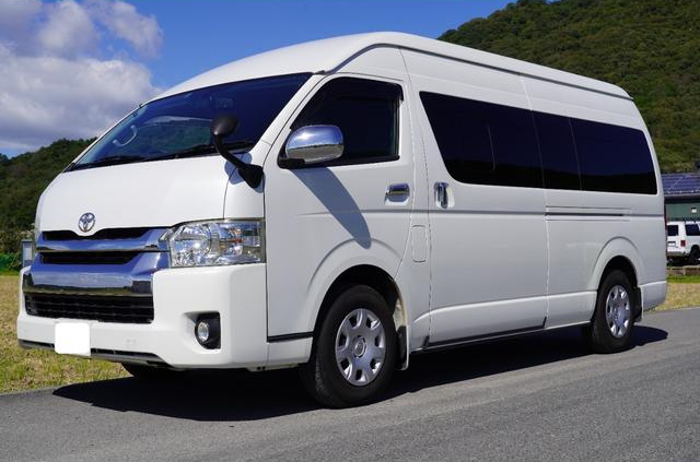 Toyota Hiace Grand Cabin