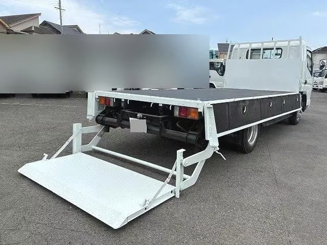 Mitsubishi Fuso Canter - Image 4