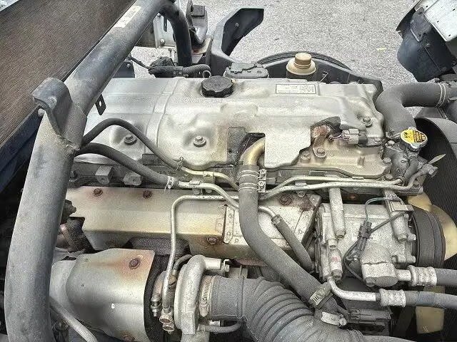 Mitsubishi Fuso Canter - Image 35