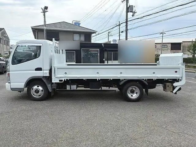 Mitsubishi Fuso Canter - Image 6