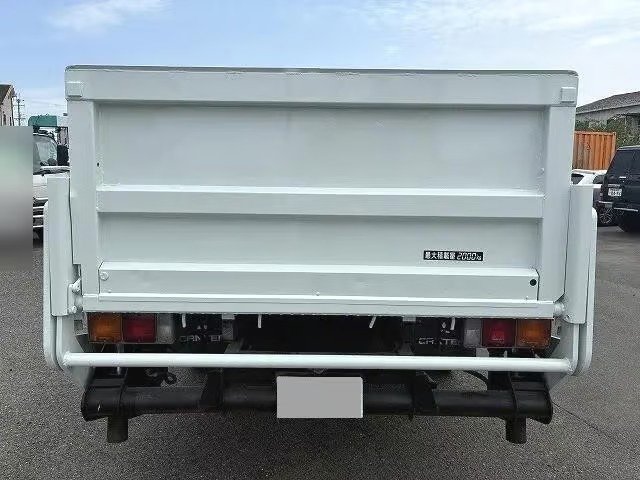 Mitsubishi Fuso Canter - Image 8