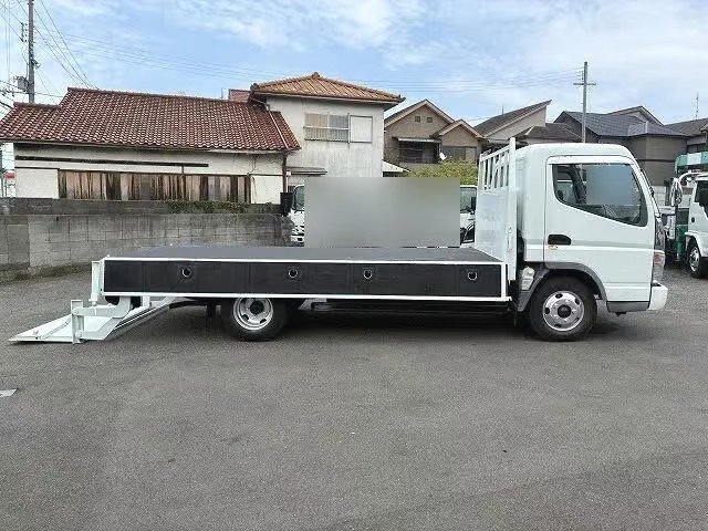 Mitsubishi Fuso Canter - Image 10